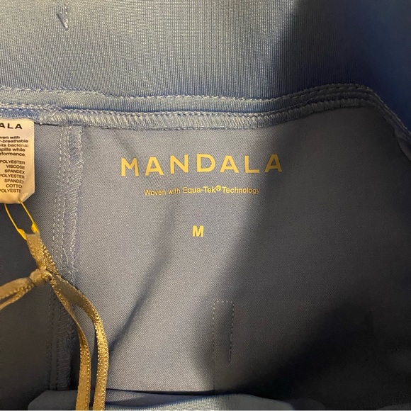NWT Mandala High Waisted Scrubs Joggers Ceil Blue Medium - Picture 3 of 5
